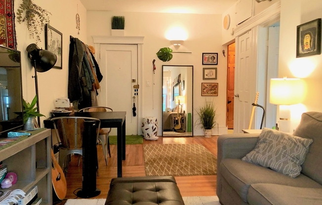1872 COMMONWEALTH AVE