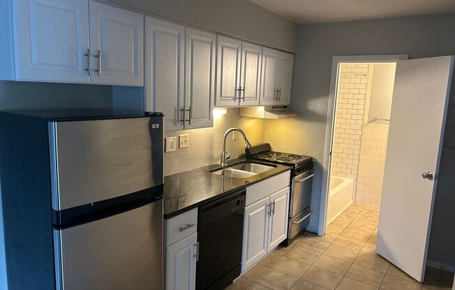 1 bed, 1 bath, 700 sqft, $890, Unit 1A