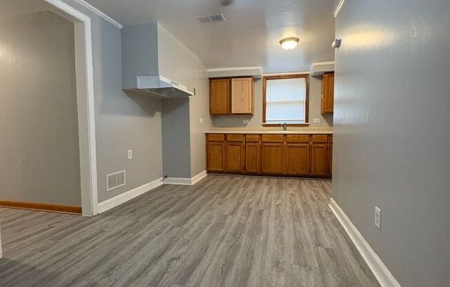 2560 Clinton St River Grove