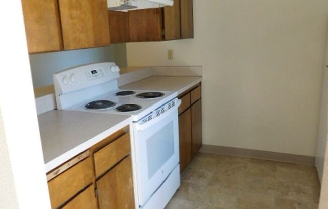 2 beds, 1 bath, 900 sqft, $1,350, Unit 1443