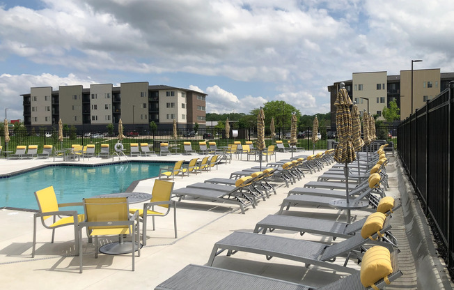 Sparkling Pool | Apartments for rent in Des Moines, Iowa | Cityville I