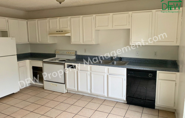 2 beds, 2.5 baths, $1,350