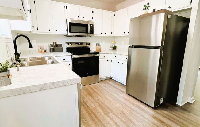 Discover Comfort & Convenience at Northway at Windsor!