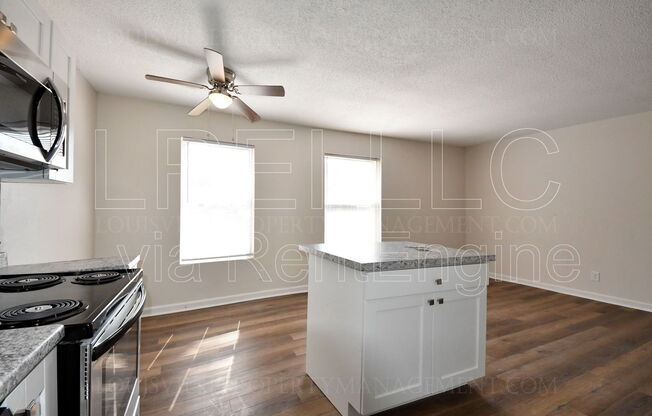 2 beds, 1 bath, 825 sqft, $925