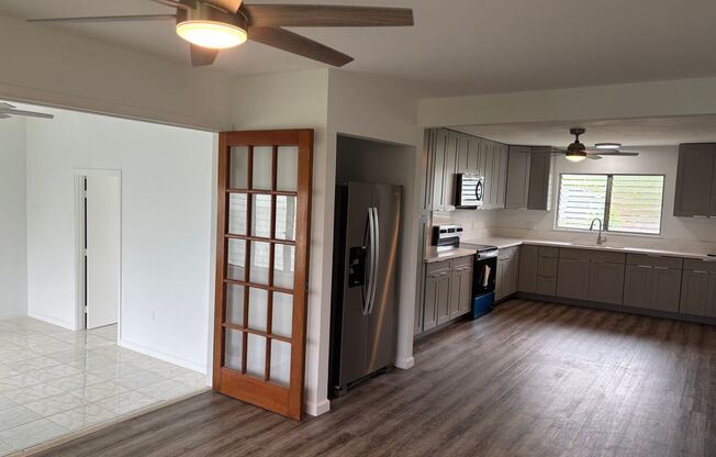 OAHU9366 - Keep all tenants MTM - Owner may renovate