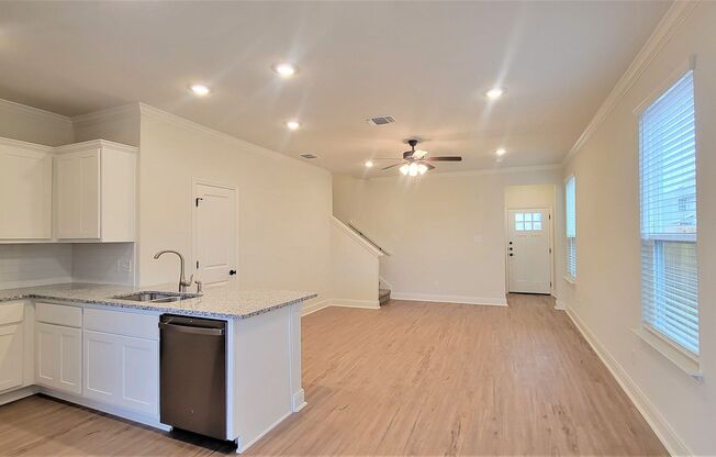 Lynwood Village Townhome - Move-in Ready