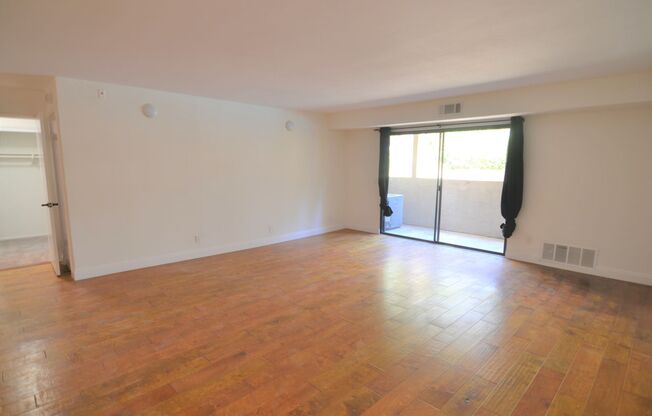 Spacious Lower Level Condo with all the Amenities near the Traffic Circle