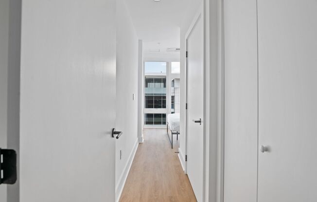 1 bed, 1 bath, $1,600