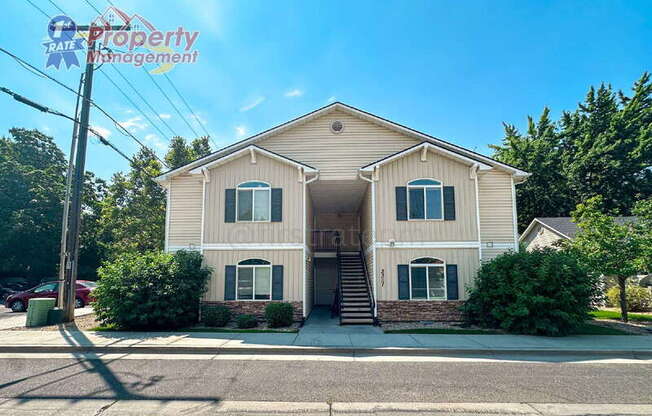 3301 W MURANO CT