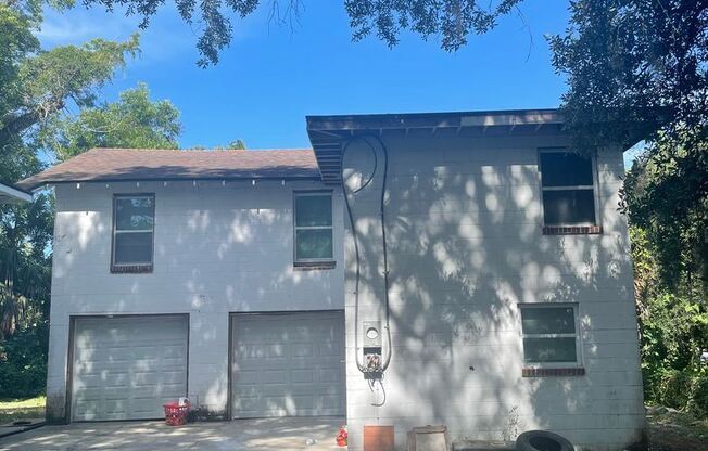 320B Nixon St.