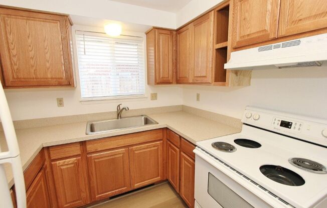 2941-2943 W. Madison Ave