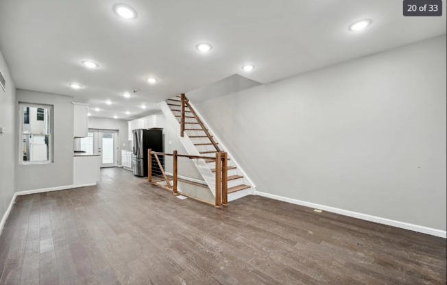 Point Breeze New Luxury Home, Amazing! (optional 3rd Bedroom/ finished basement)