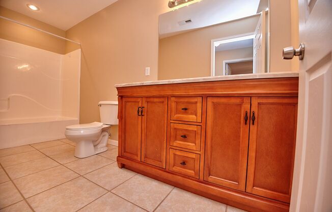 4 beds, 3.5 baths, 3,100 sqft, $2,275, Unit 307