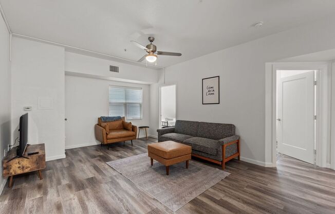 3 beds, 2 baths, 1,450 sqft, $1,400, Unit #206