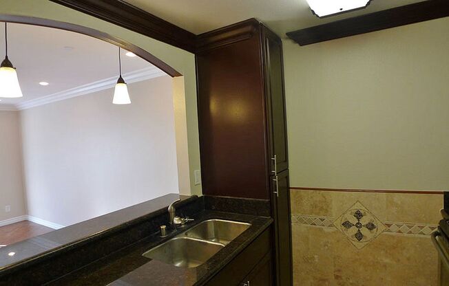 1 bed, 1 bath, 650 sqft, $2,095, Unit 212