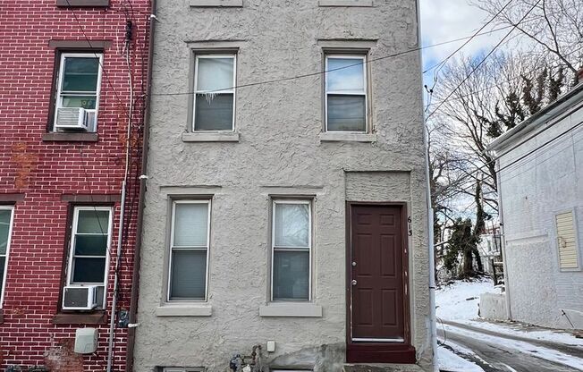 Gorgeous 4-Bedroom Townhome in the Heart of Norristown! Available NOW!