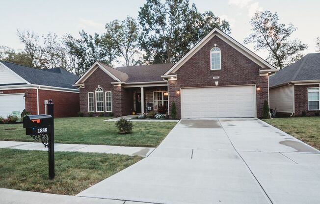 4 beds, 2 baths, $2,800