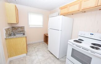 2 beds, 1 bath, $770