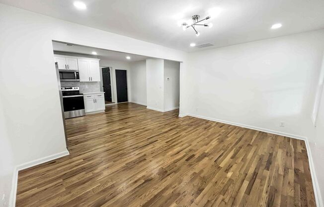 3 beds, 2 baths, $2,499