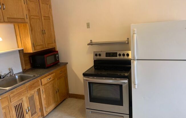 1bd/1ba Condo near UofM and Dinkytown w/ 1 car garage!