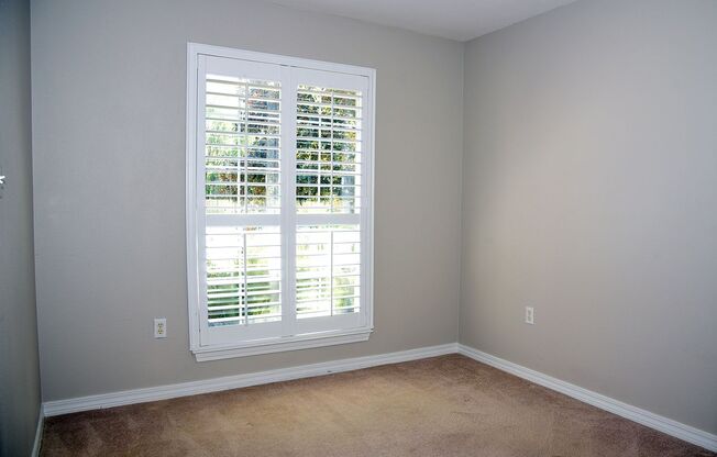 Updated Home in Bluewater Bay!