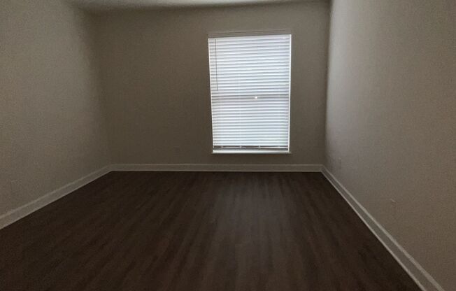 2 beds, 2 baths, 1,068 sqft, $1,757, Unit 1221TrC