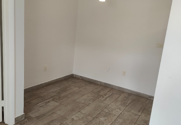 7839 N. Bayshore Dr.
