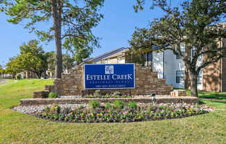 Welcome to Estelle Creek North