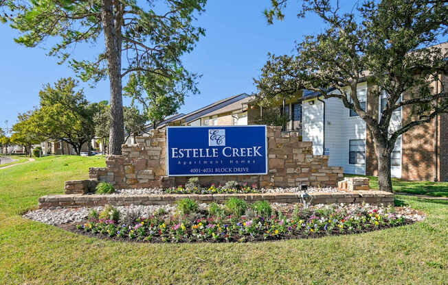 Welcome to Estelle Creek North