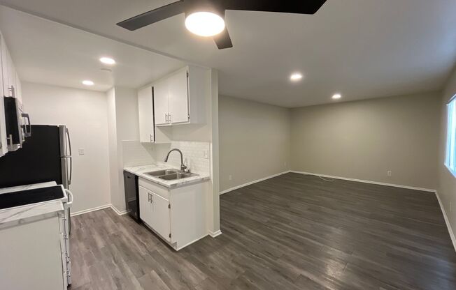 2 beds, 2 baths, 1,100 sqft, $2,000, Unit 113