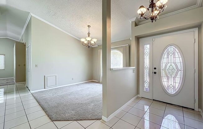 Elegant 4-Bed Winter Park Home with Oversized Hot Tub & Scenic Setting
