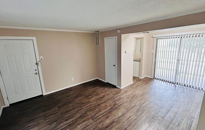 1 bed, 1 bath, 600 sqft, $1,150, Unit 2-218