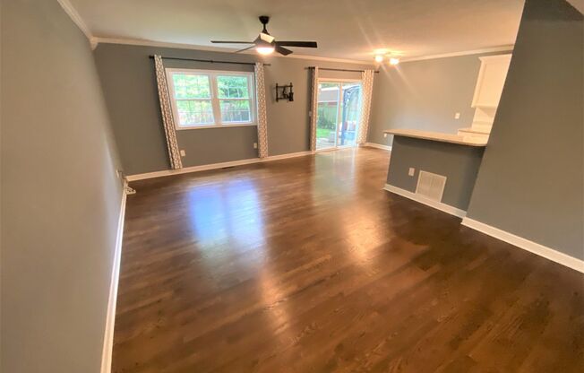 4 beds, 2.5 baths, $4,199