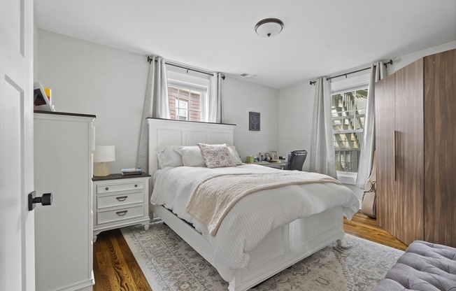 18 BRENT ST