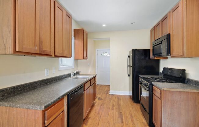 2 beds, 1.5 baths, $1,599