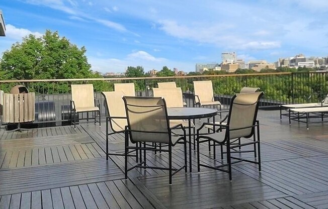2 beds, 2 baths, 1,115 sqft, $4,200, Unit 211