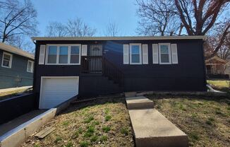 3909 E 60th Ter