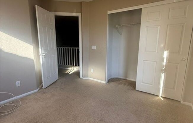 3 beds, 2.5 baths, $2,300
