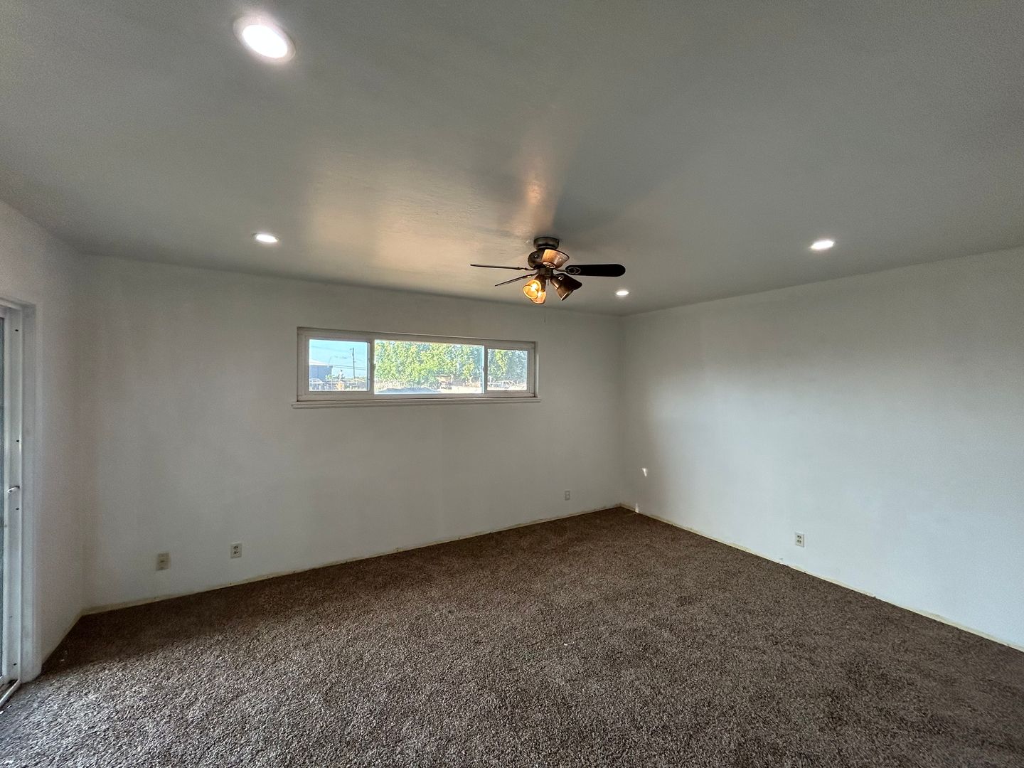 Cozy 2 bed 2 bath home in Escalon