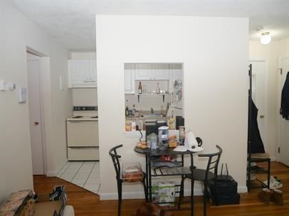 1 bed, 1 bath, 999 sqft, $2,800, Unit 22