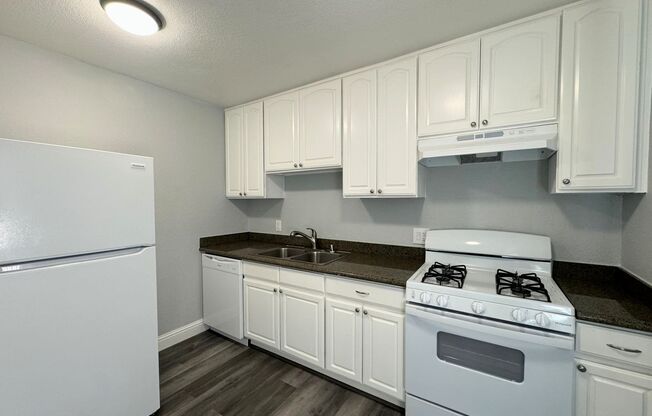 2 beds, 1 bath, 800 sqft, $1,495, Unit WY1921-3