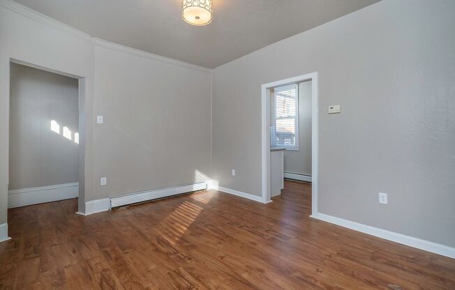 Remodeled 1 bedroom with fenced backyard