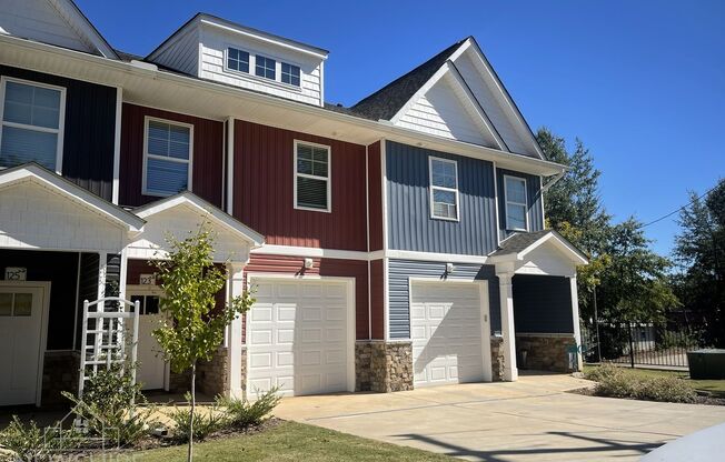 3 beds, 2.5 baths, 1,580 sqft, $1,708, Unit LP148