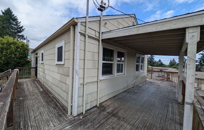 Manette View Apartment For Rent! Will Not Last Long! Available Now!