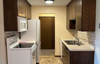 1 bed, 1 bath, $1,300