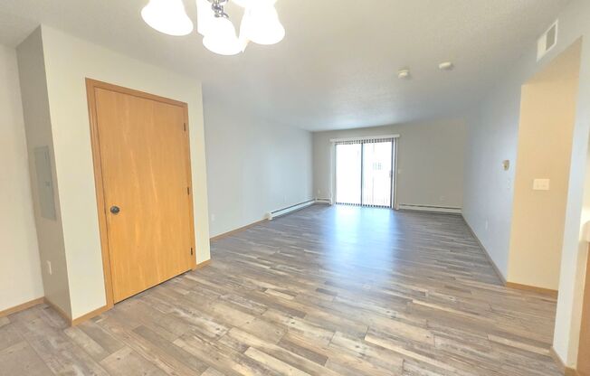 EASTERN HILLS APARTMENTS