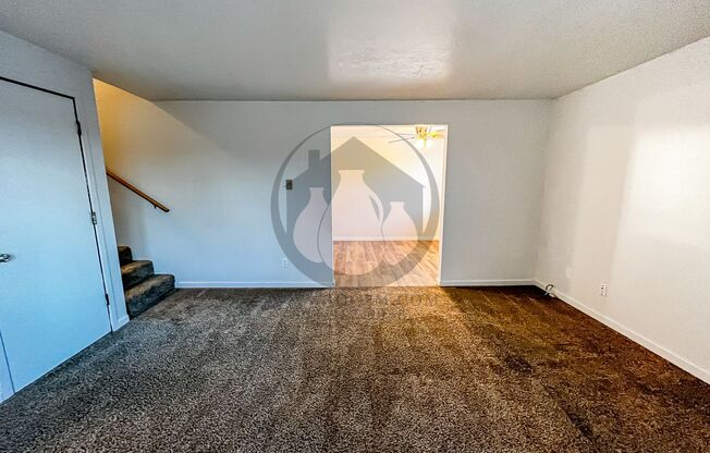 2 beds, 1 bath, 844 sqft, $1,575, Unit 3256