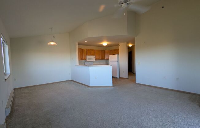 1 bed, 1 bath, 756 sqft, $1,425, Unit 200-301