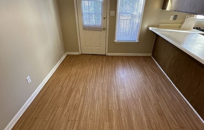 2 Bedroom 2.5 Bathroom!