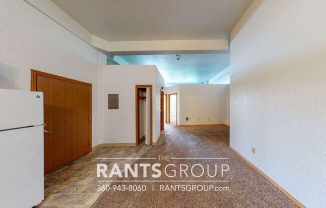 2 beds, 1 bath, 707 sqft, $1,400, Unit 1